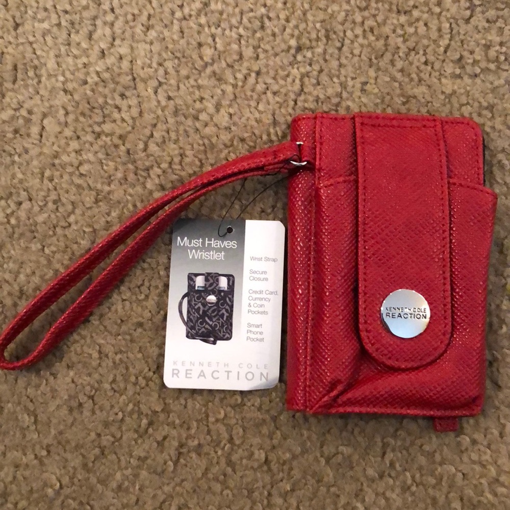 Kenneth Cole Reaction smart phone wristlet